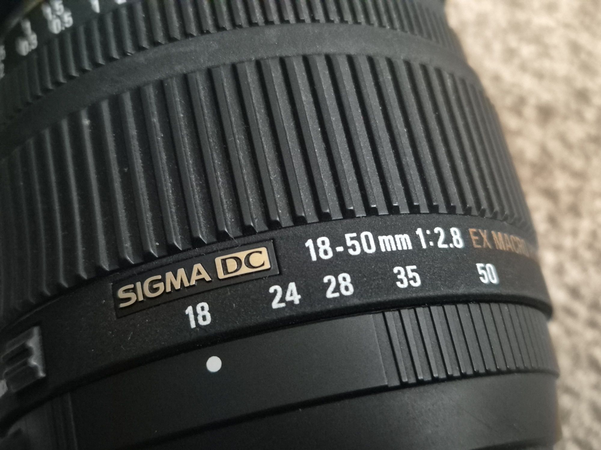 Objetiva Sigma DC 18-50 1:2.8 para Nikon