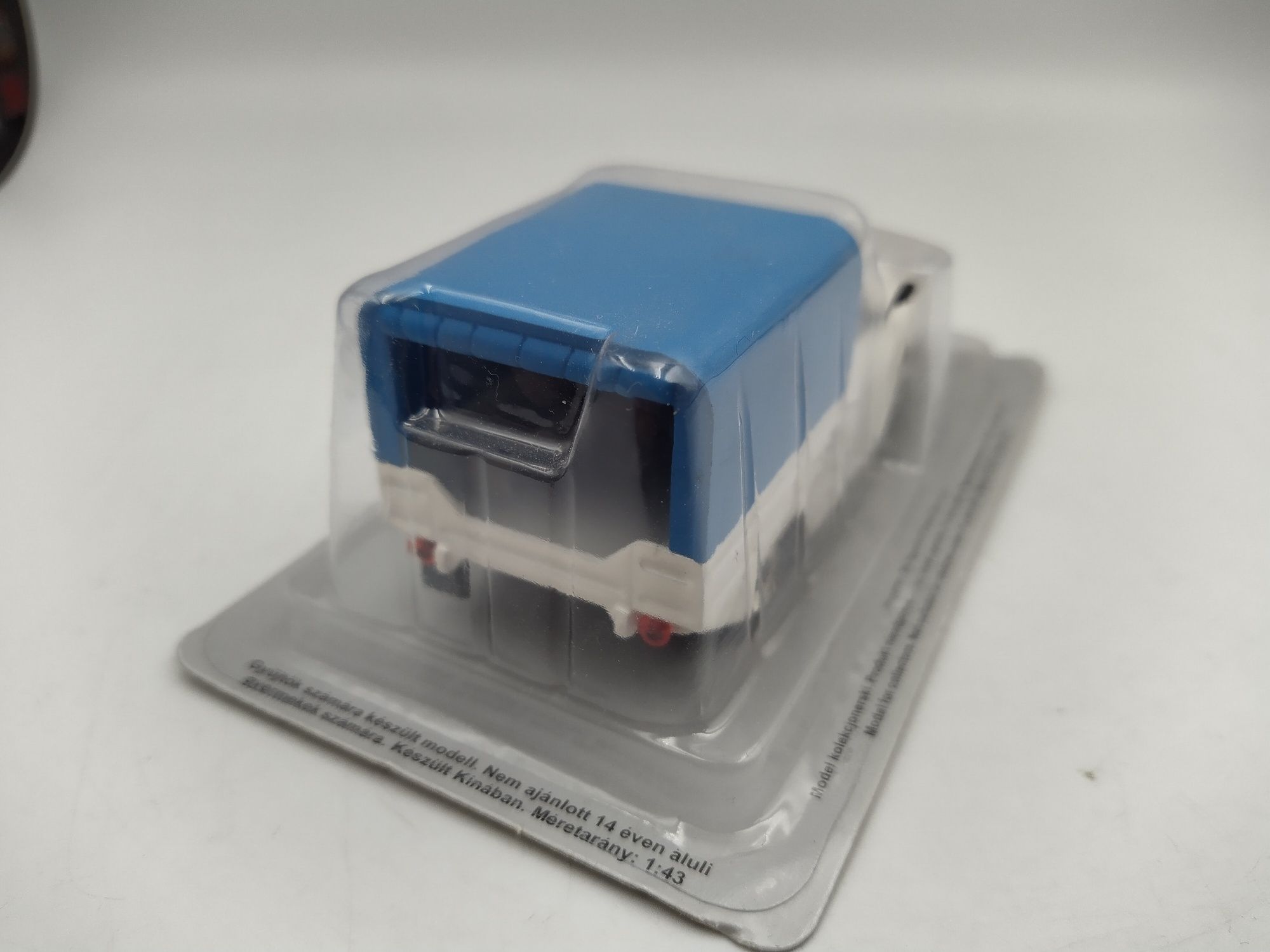 Syrena R20 deagostini kultowe auta PRL 1:43