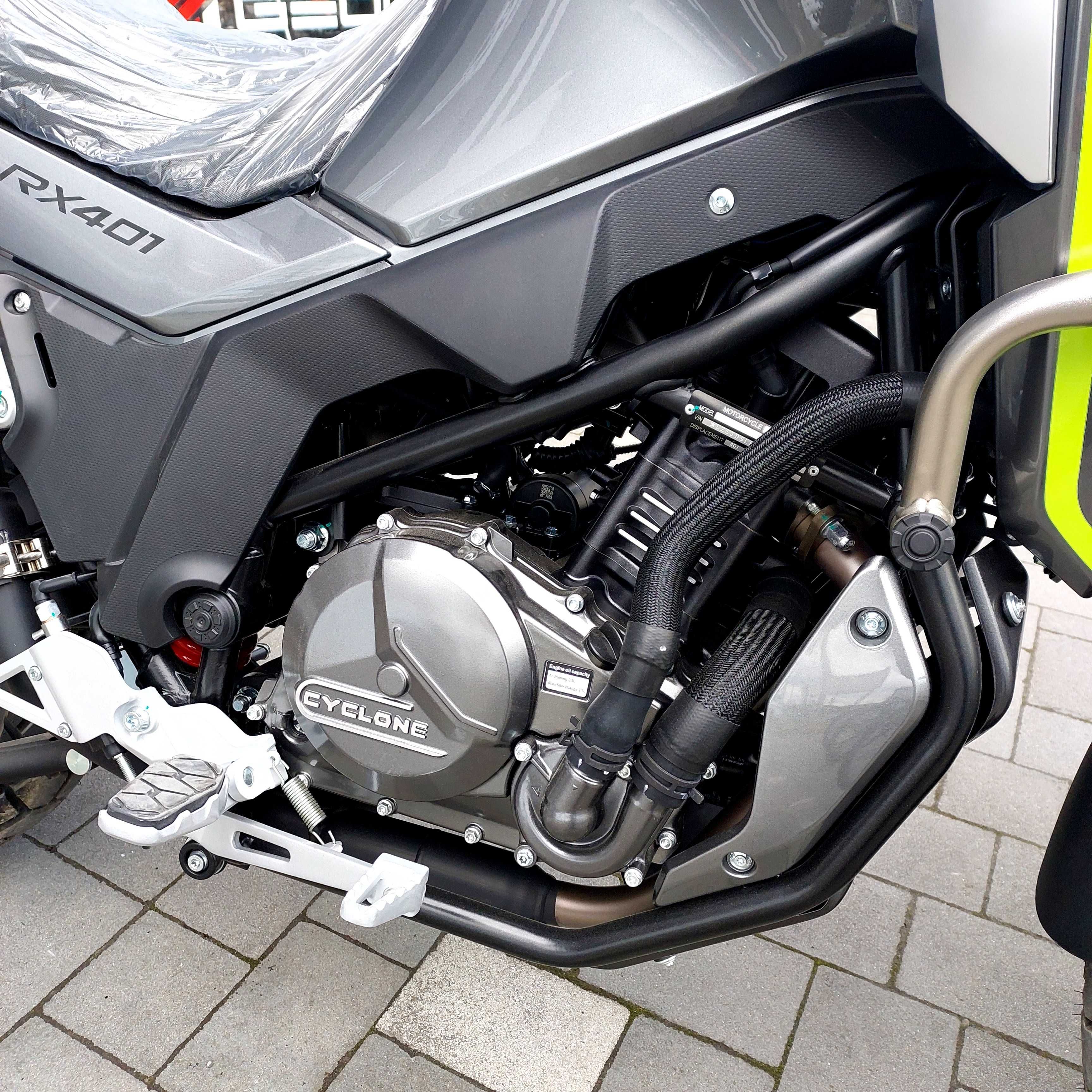 Знижка мотоцикл CYCLONE RX401, 45 к.с., двоканальний ABS, доставка