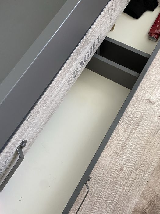 Młodzieżowe rozsuwane łóżko dwuosobowe z pojemną szufladą na kołdry