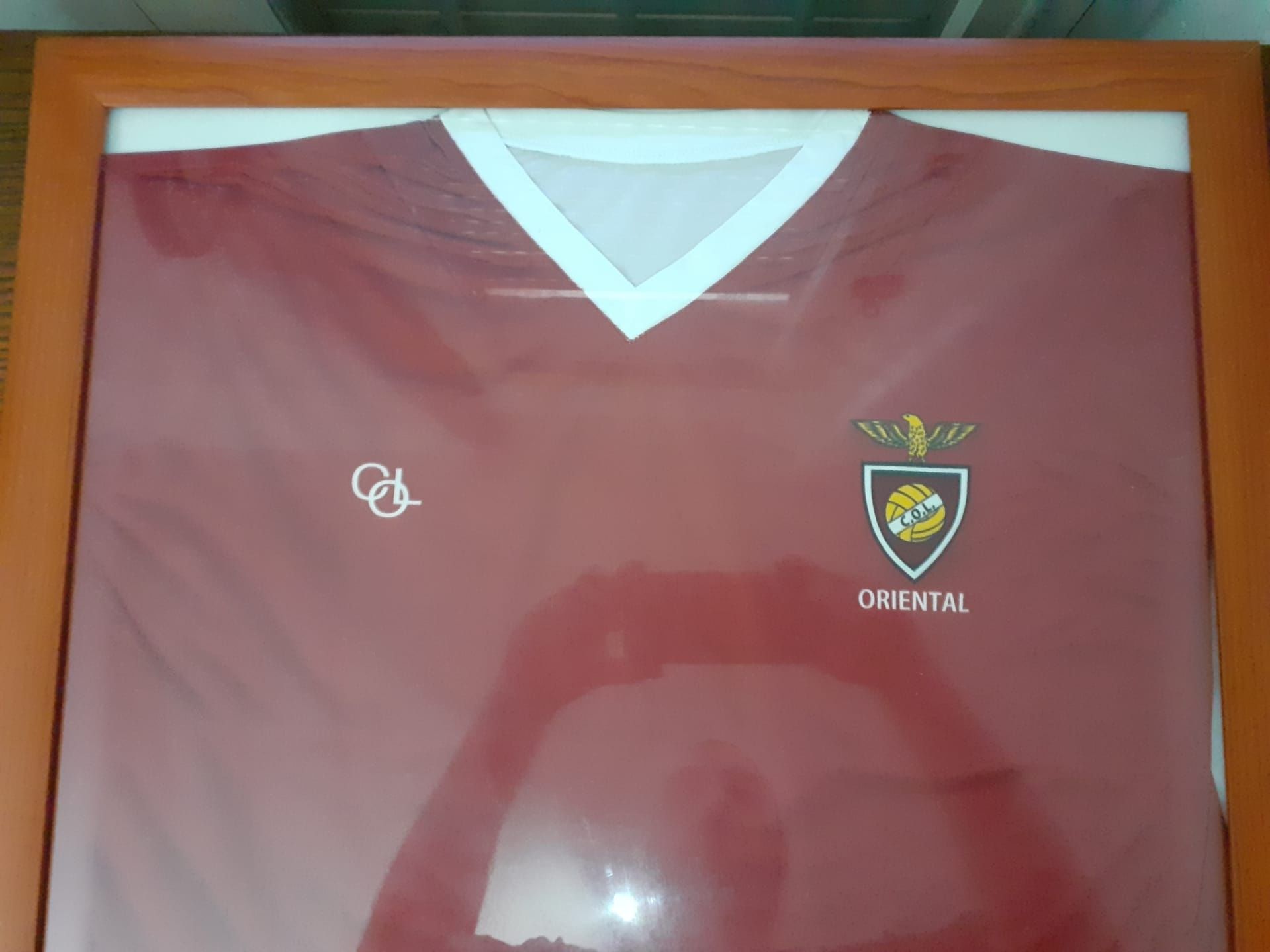 Moldura + Camisola Clube Oriental de Lisboa