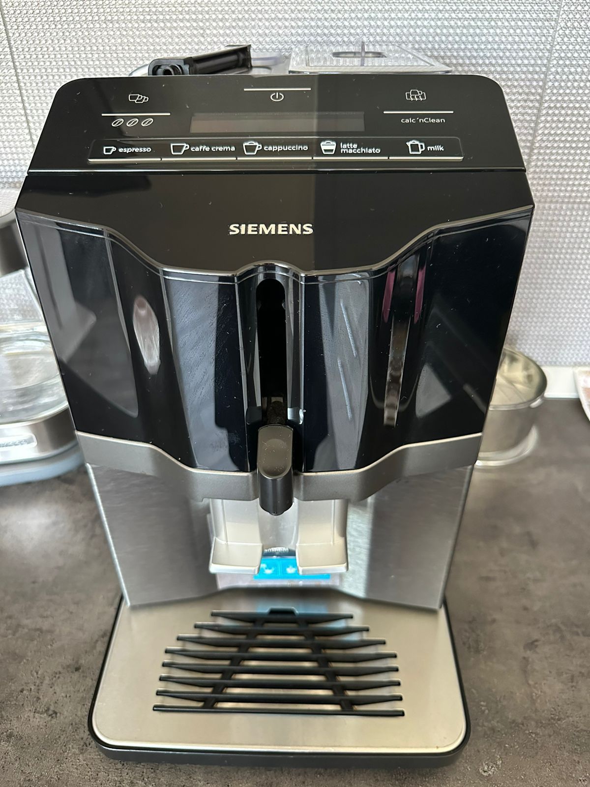 Продам кофемашину Siemens TI355209RW