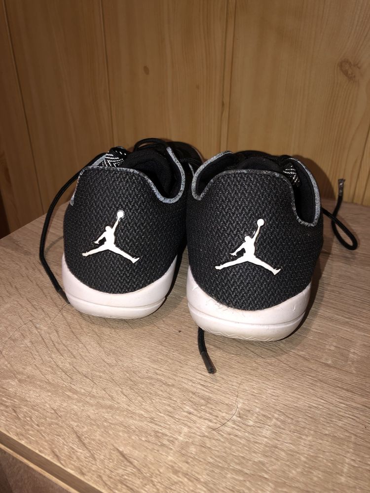 Buty Jordan rozmiar 38.5 czarne sportowe