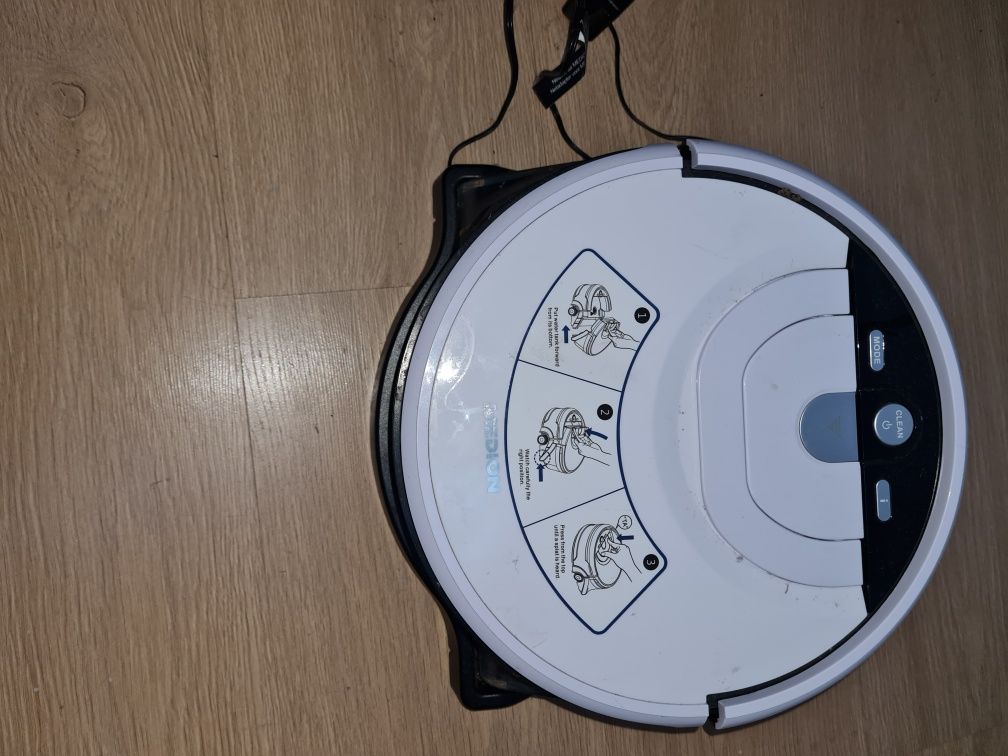 Robot myjący Medion