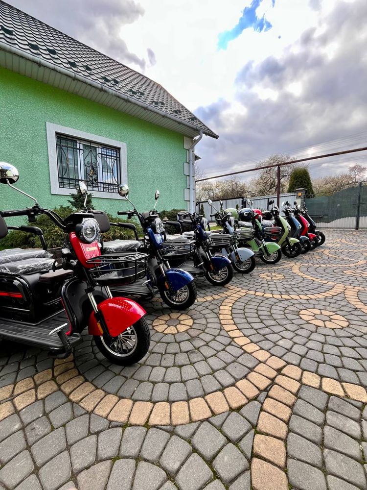 fadA n9 двохмісні електроскутери трицикл corso fin трьох місний достав