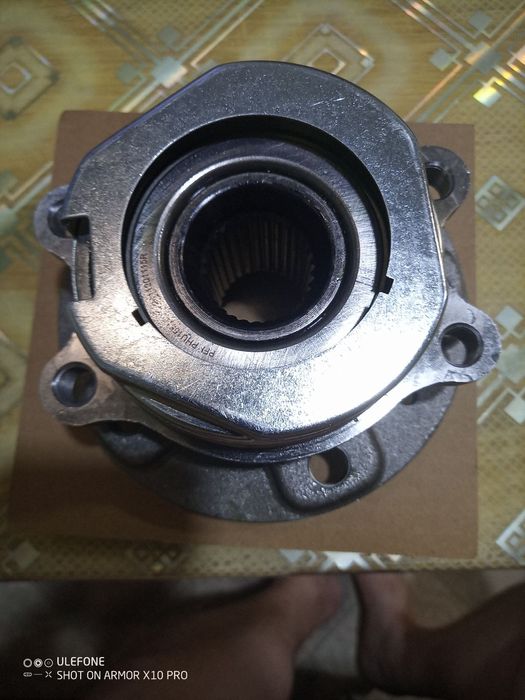 Подшипник ступицы передней Renault Trafic III