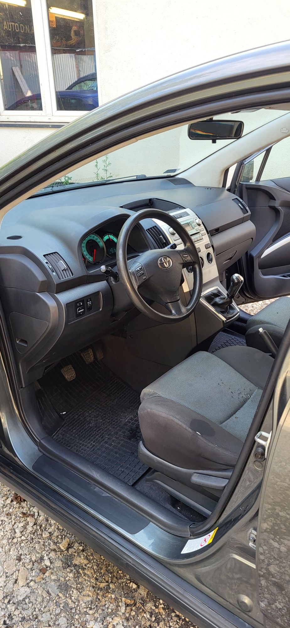 Toyota Corolla Verso 2.0 D4D KLIMATYZACJA