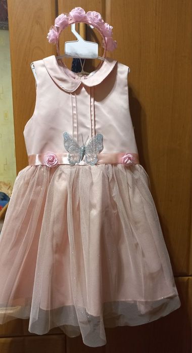 Плаття святкове 128см з віночком