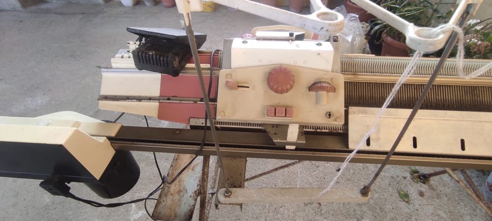 Máquina de tricotar Passap duomatic com motor Electra 3000