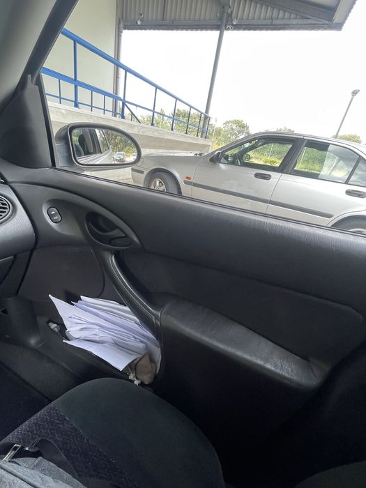 FORD FOCUS 2000 1.4