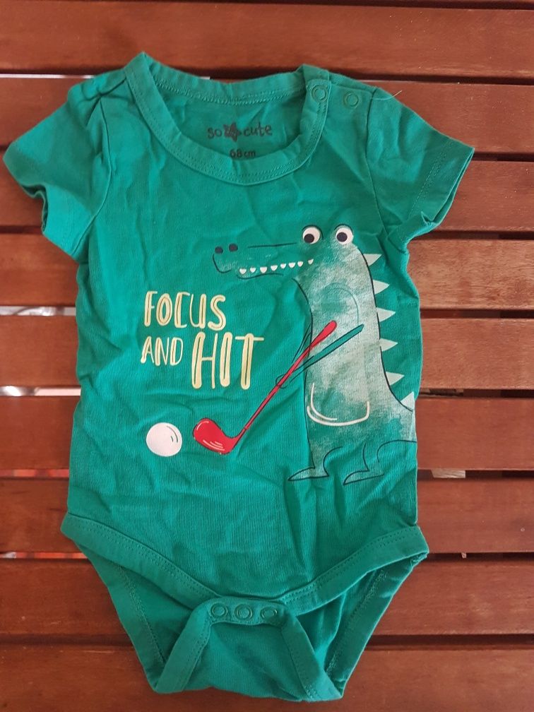 Komplet koszulka i spodenki + body
