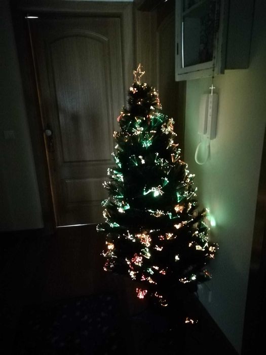 Árvore de natal com iluminação em fibra ótica, 1,55m de altura