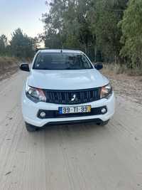 Mitsubishi L200  4x4  3 lugares