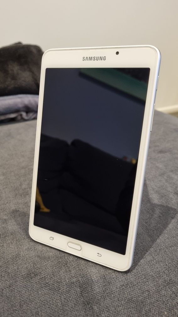 Tablet Samsung SM-T280