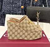 Klapki firmy Gucci