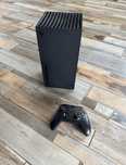 Xbox Series X z Kontrolerem