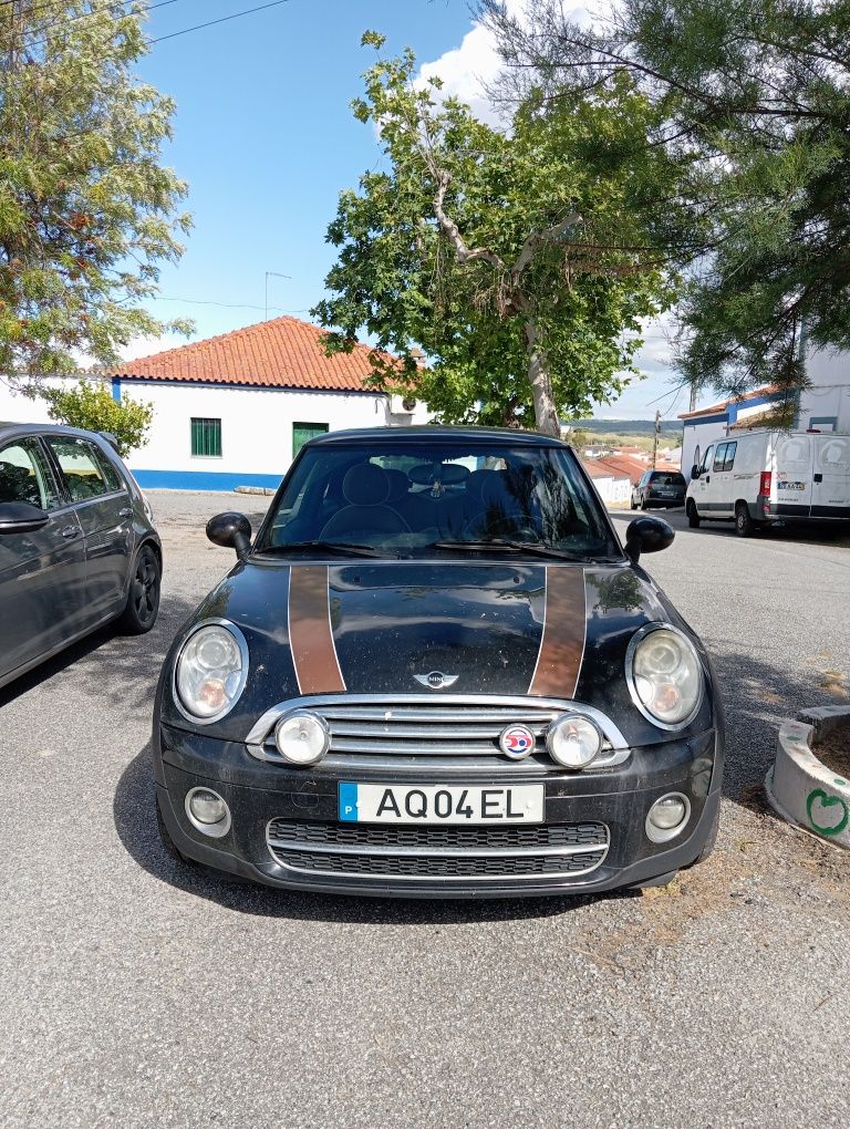 Mini Cooper Mayfair 50anos