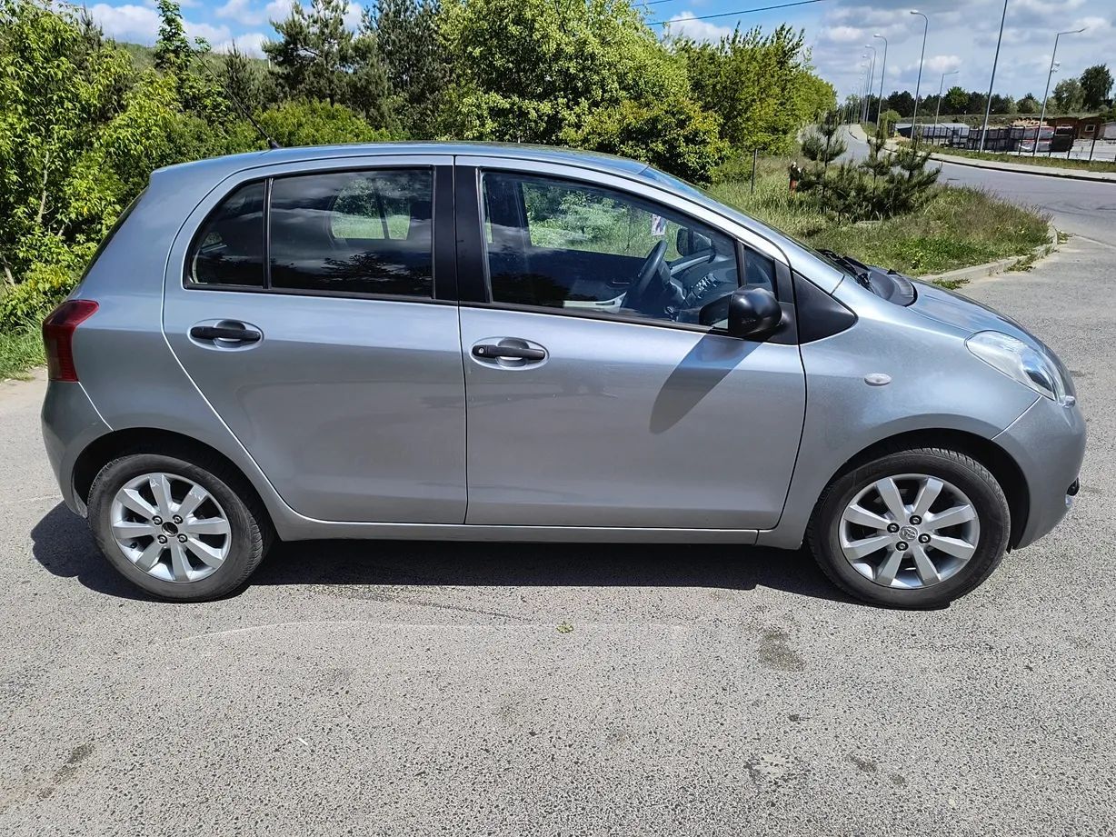 Toyota Yaris TOYOTA YARIS 1.3 VVT-i r.2008 Luna Premium, SALON PL, klima, 2 KPL KÓŁ