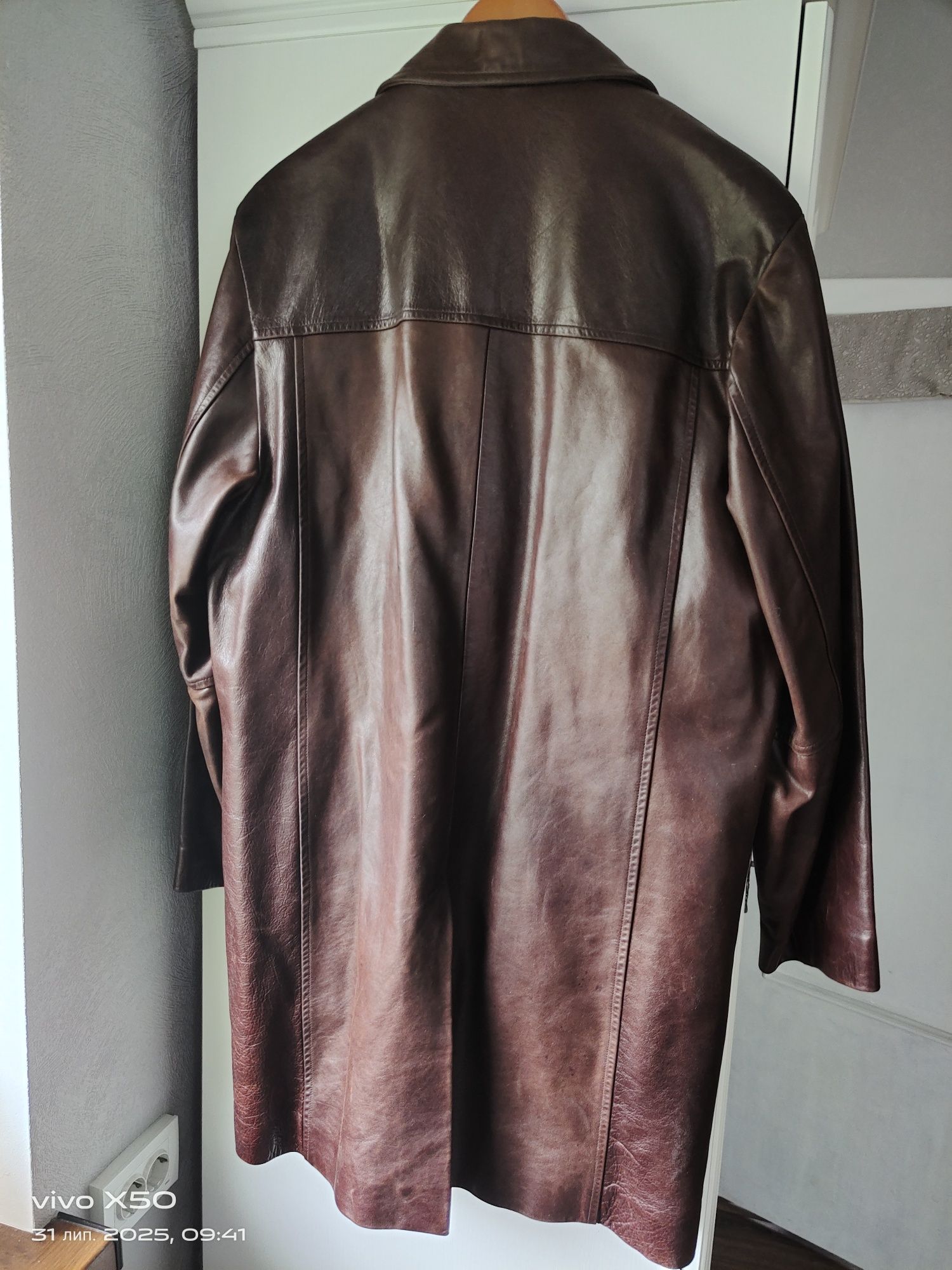 Пальто шкіряне Noble  L /50-52р./