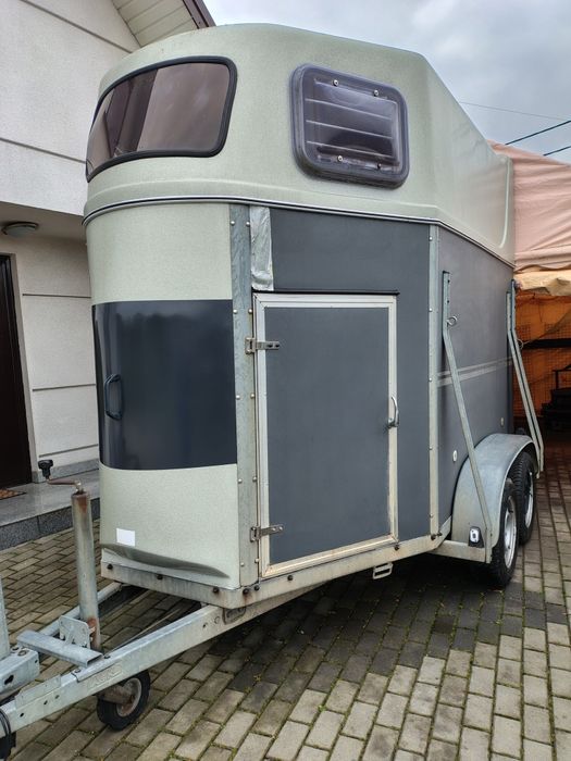 Przyczepa na dwa konie SCHMIDT