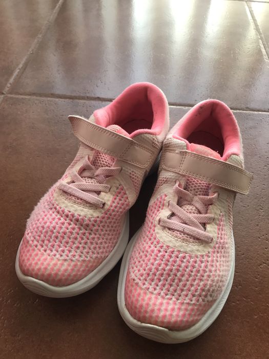 Tenis Nike T. 33