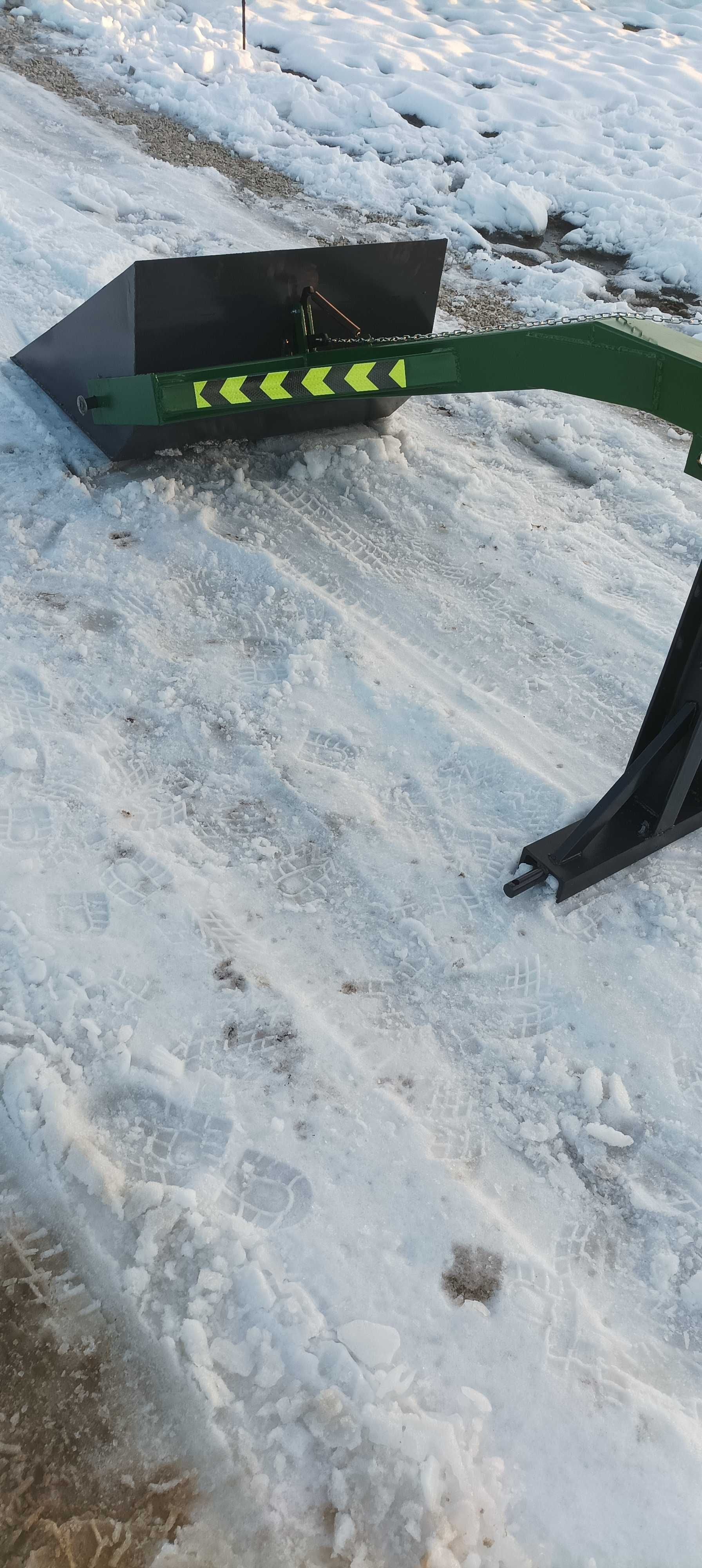na tylni tuz ładowacz na tył ciągnika łyżka widły
