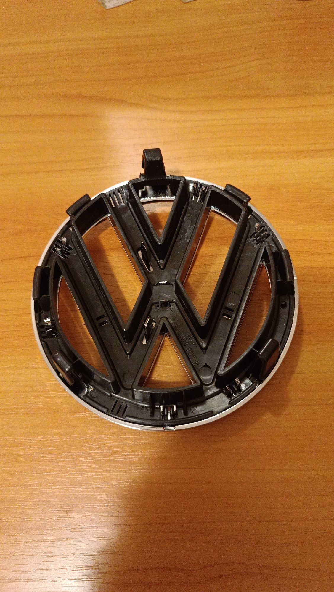 Решітка радіатора VW Passat b7 eur