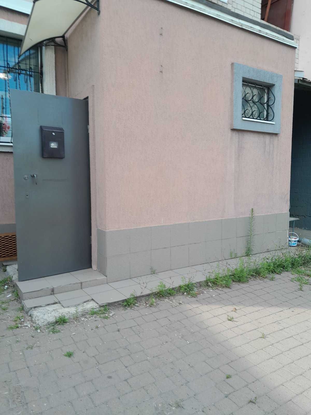 Продається приміщення під офіс в ПЗР