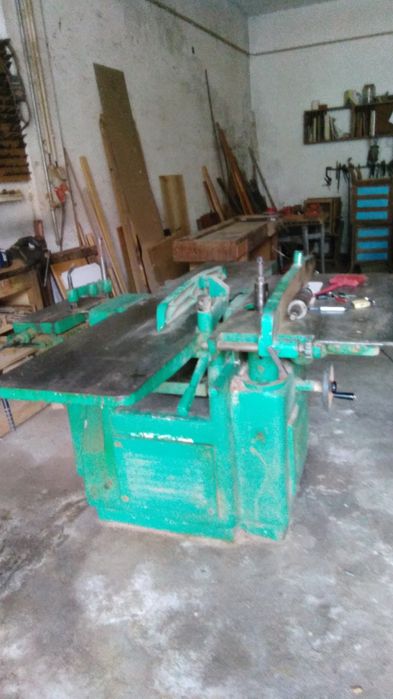 Máquina universal de carpintaria