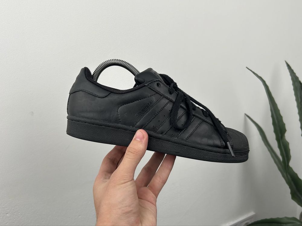 Оригінал! Кросівки Adidas Superstar 38 розмір 03442