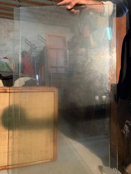 estante vitrine em mogno
