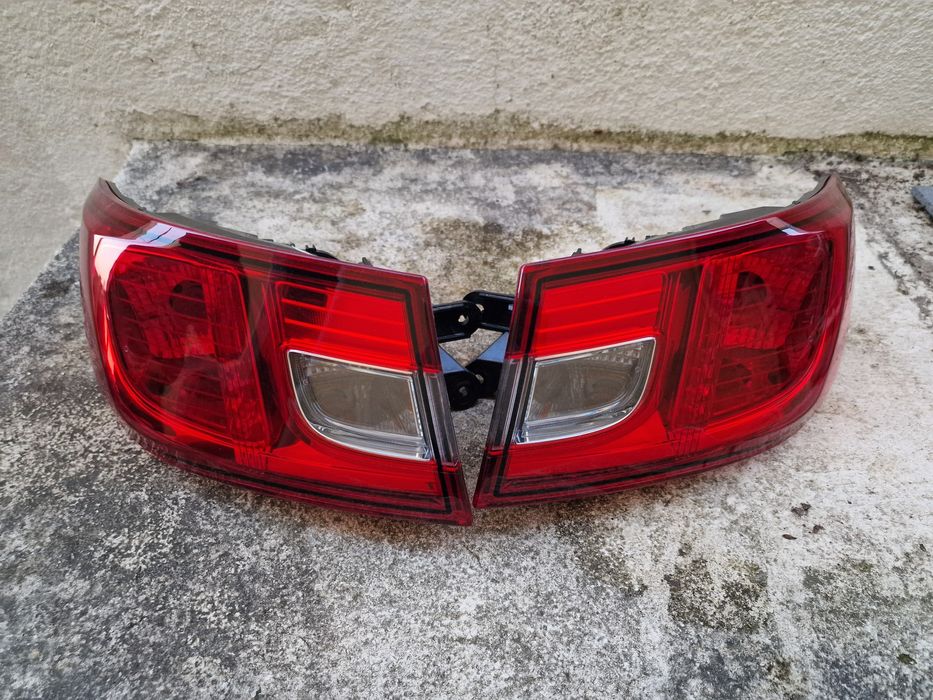 Tampa da mala Renault Clio IV