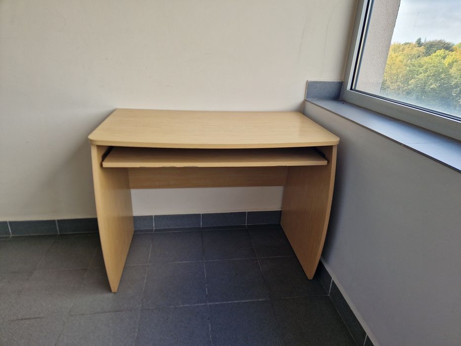 Biurko 60x100 w świetnym  stanie