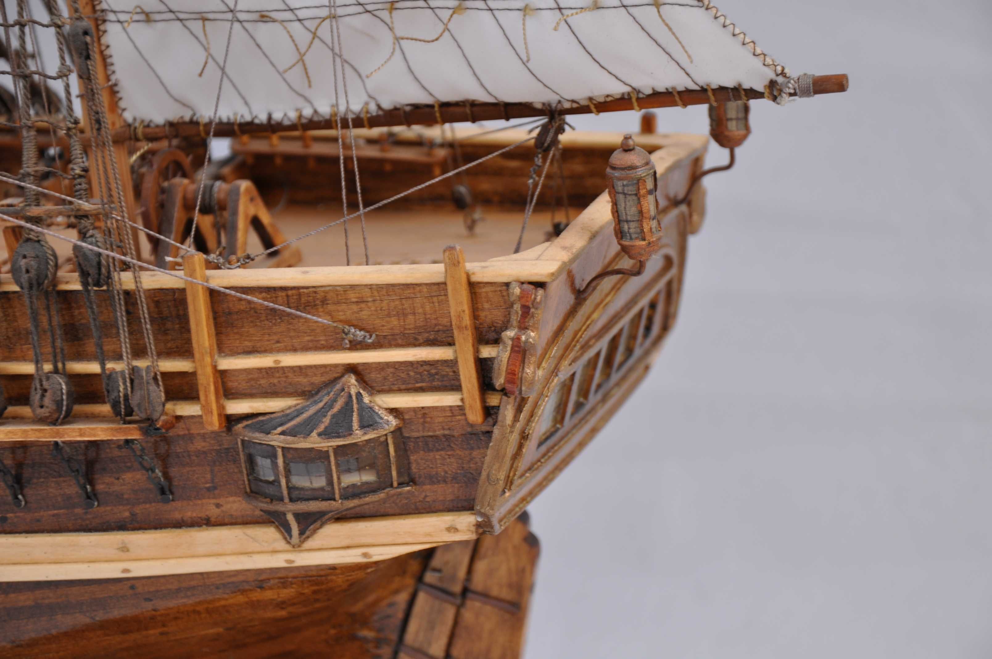 Drewniany model statku HMS Bounty z 1784r, duży ręcznie wykonany model