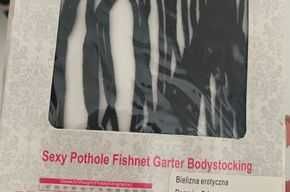 Sexi stroj z firmanek czarne fredzelki dla erotycznych igraszek
