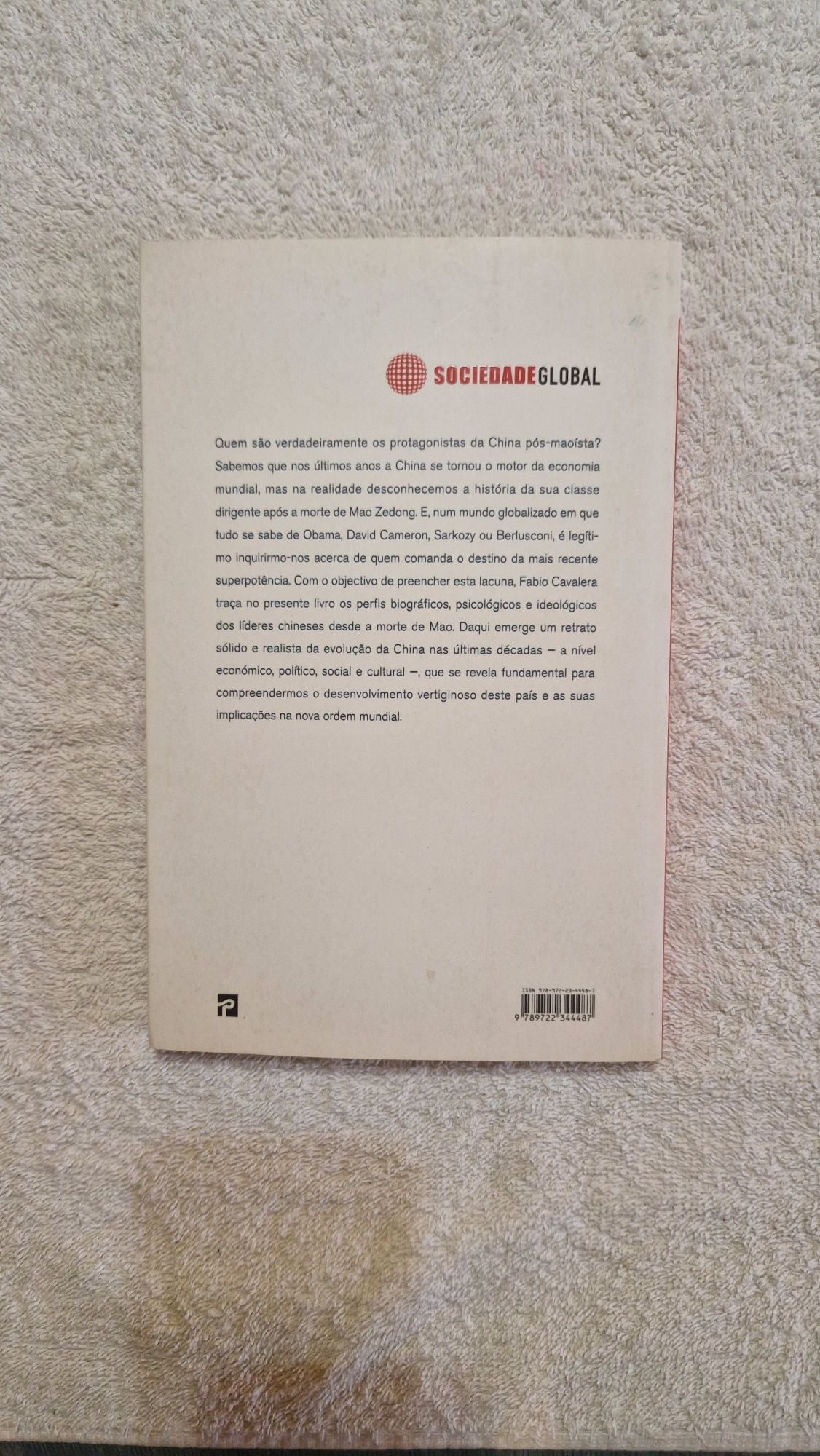 Livro "República Impopular da China" de Fábio Cavalera