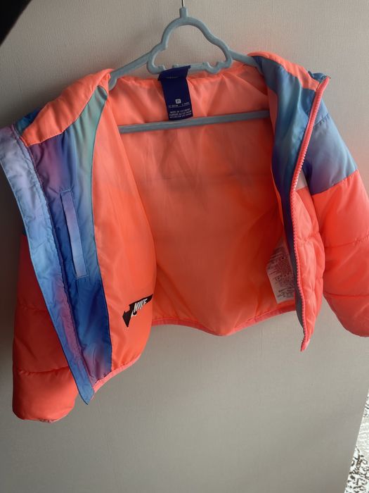 Легенька яскрава куртка дитяча оригінал nike 92 98 зріст 2 роки