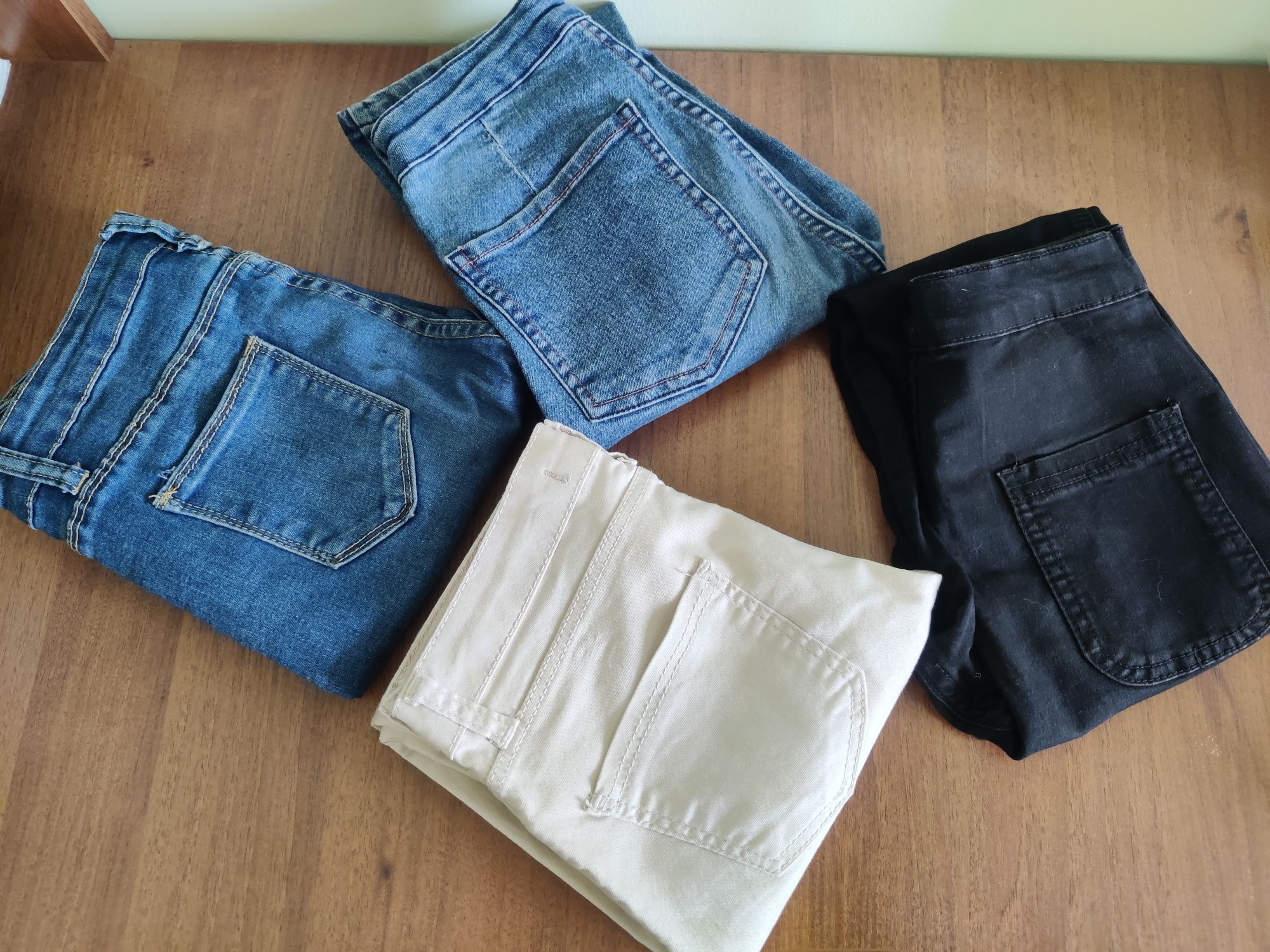 Жіночі джинси розмір S та XS