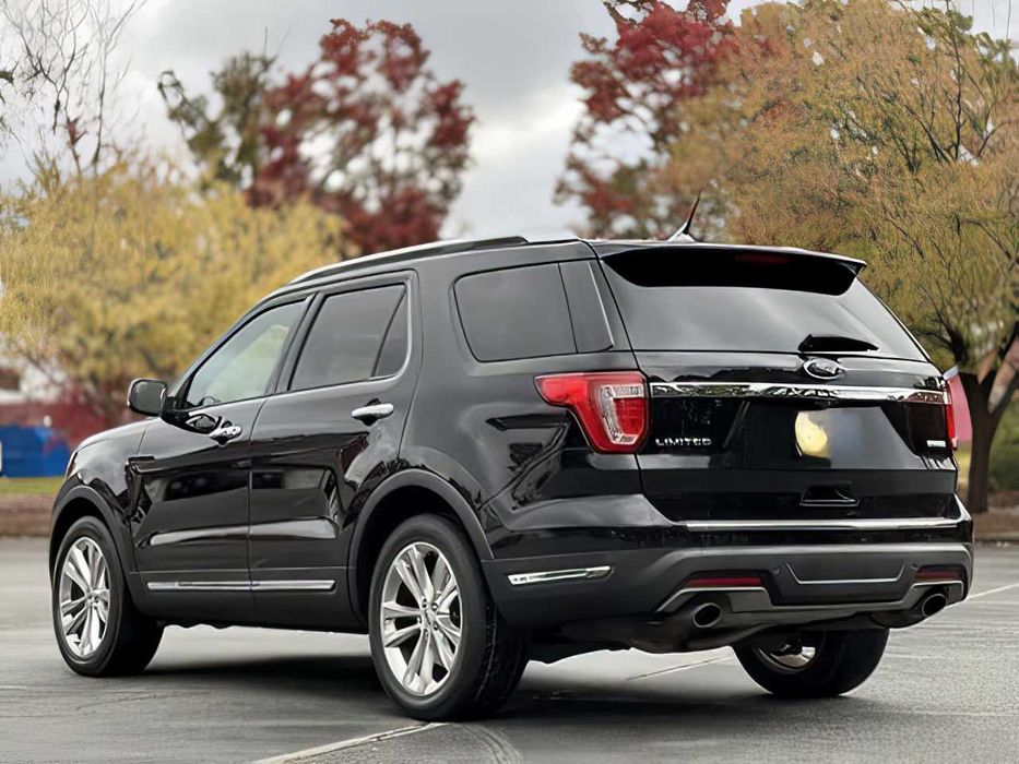 Ford Explorer      2018
