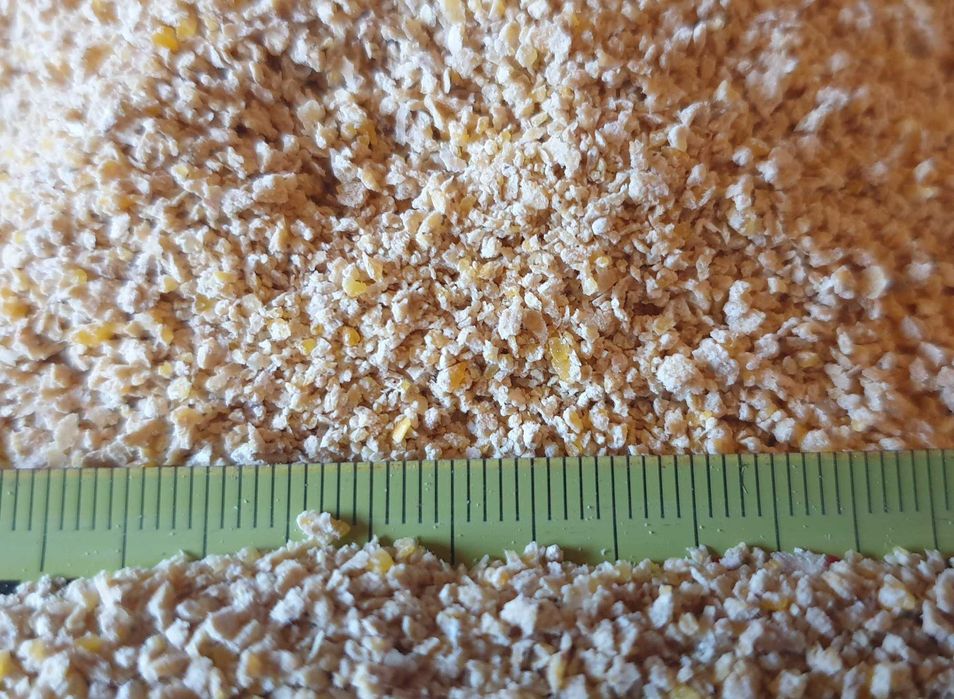 Piasek kukurydziany bardzo drobny żwirek zbrylający do kuwety kota 30L