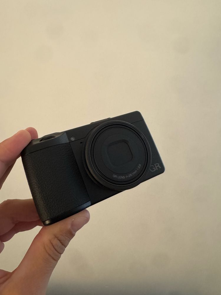 Нова камера Ricoh GR IIIx