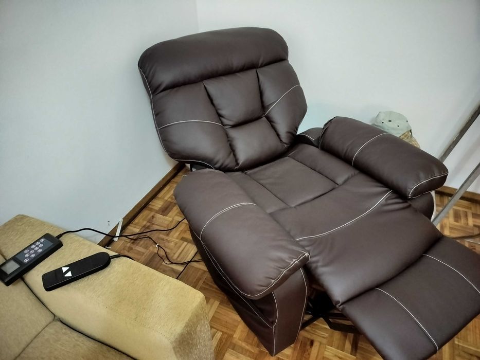 Poltrona de Reclinação e Massagem IMPERIAL