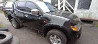 MITSUBISHI L200 IV  2.5 di-d 4D56 drzwi przód  LAK X08