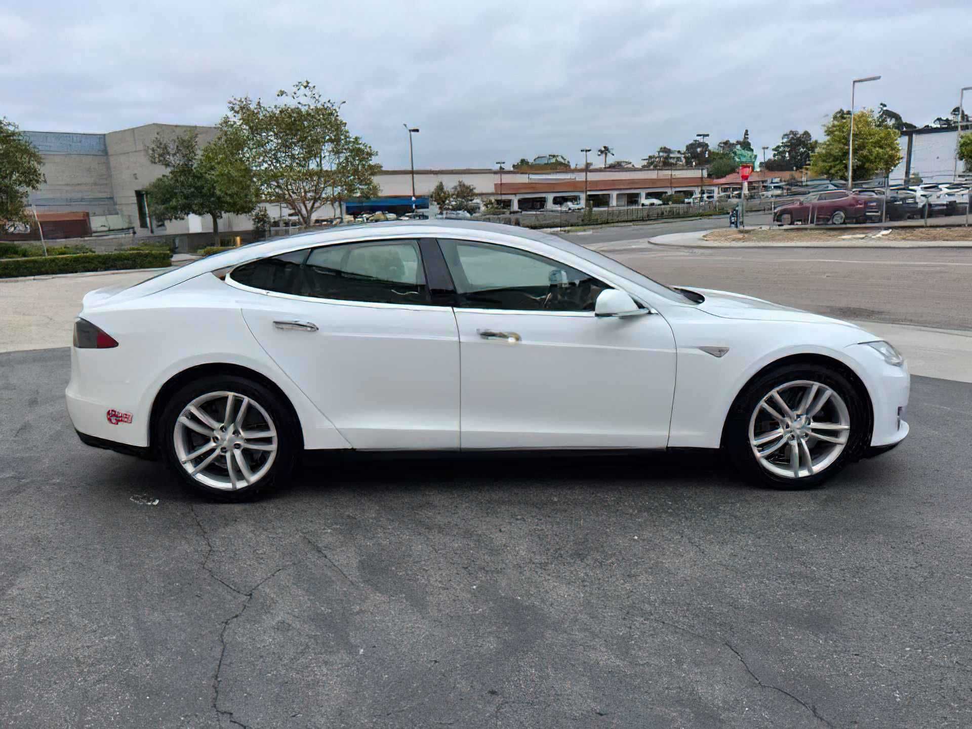 2015 Tesla Model S