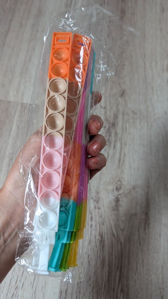 Nowe bransoletki antystresowe popit zestaw 8 szt
