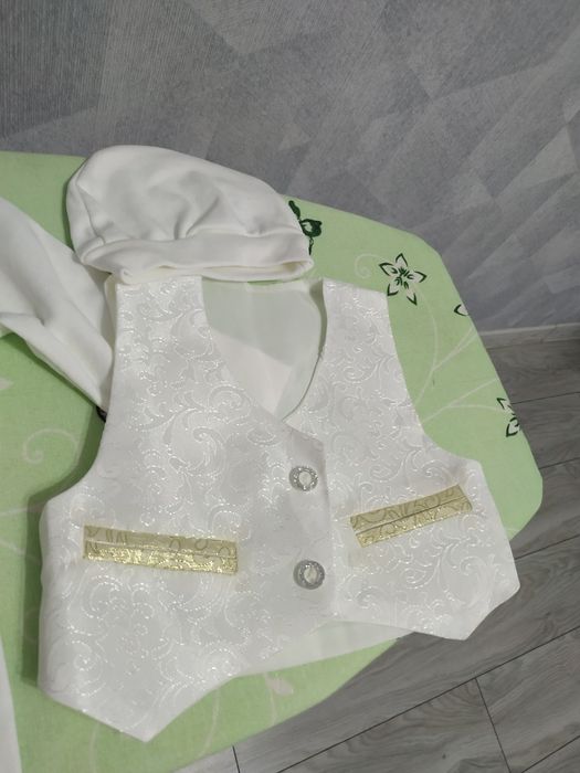 Костюм для крещения новий