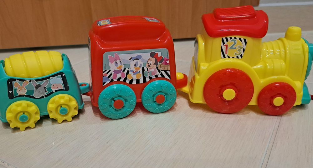 Pociąg Clementoni Disney