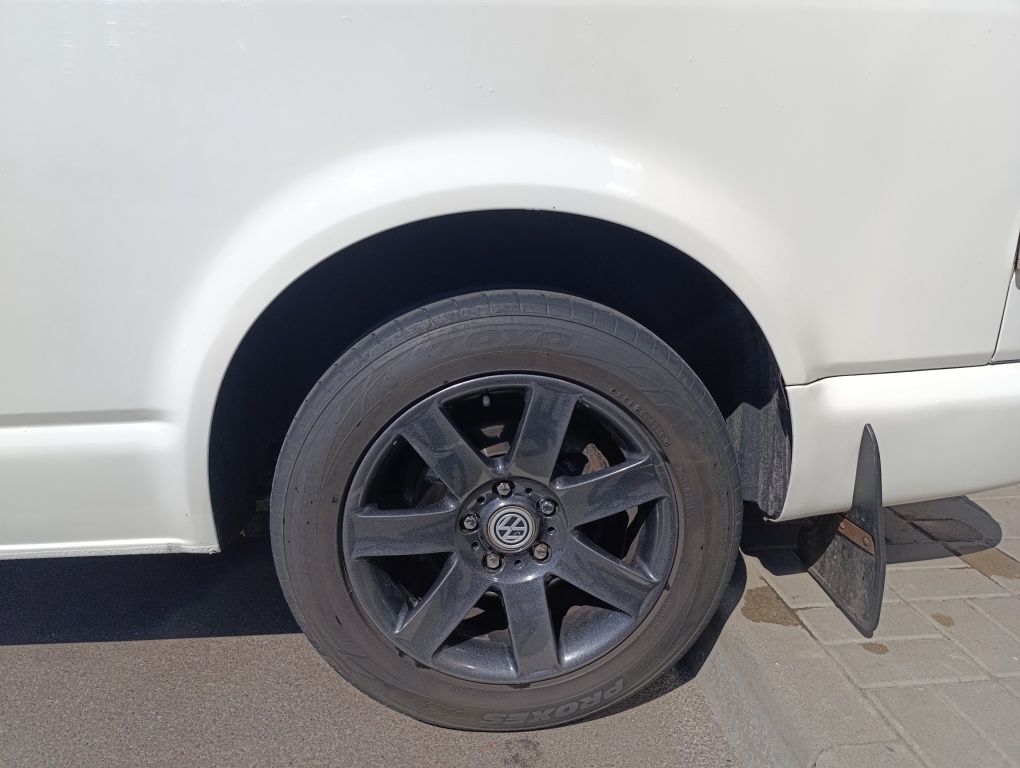 volkswagen transporter T5 2.5 АКПП  пасажир