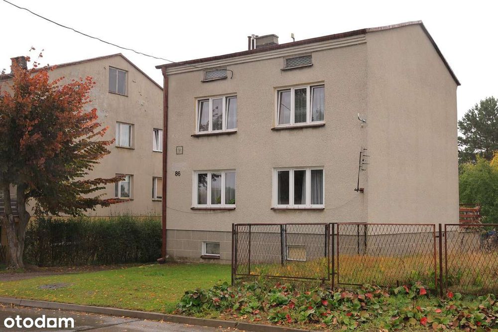 1/2 domu, całe 1 piętro, osobne wejście, 2 garaże, Ryki ul. Dolna 86