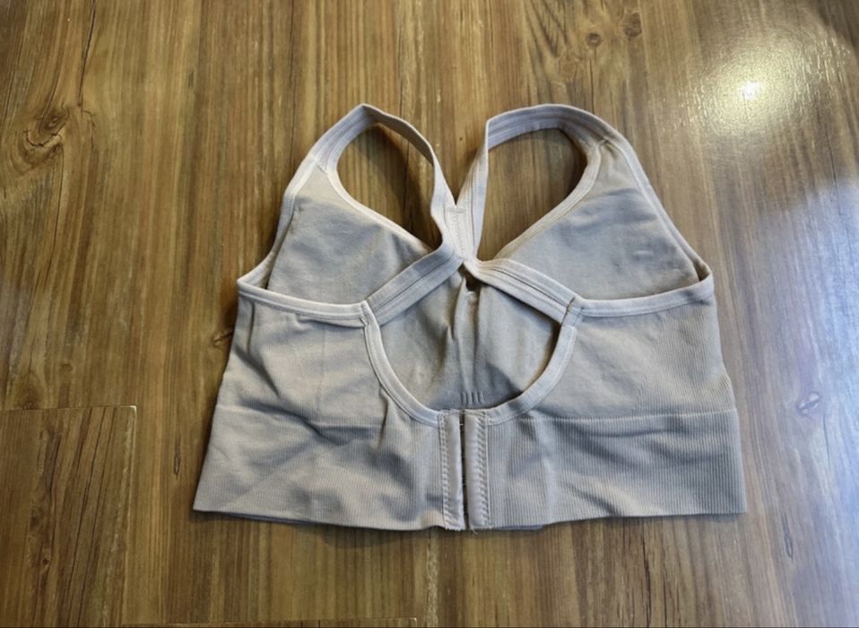 Nowy sportowy biustonosz r. XL